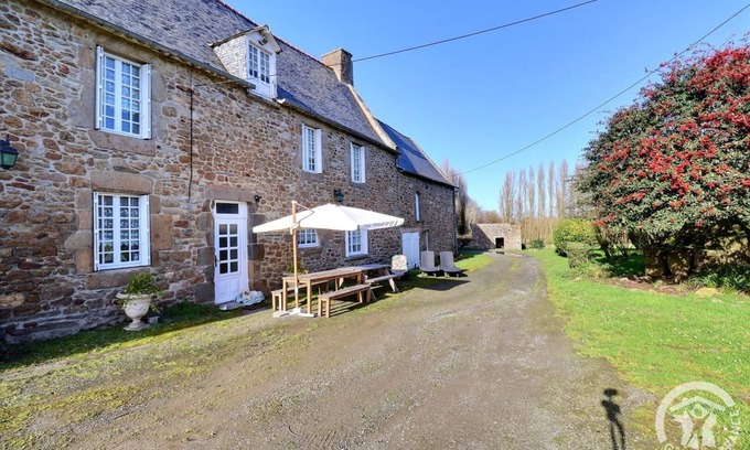 Saint-Meloir-des-Ondes House | Les Croix Gibouins - SAINT-MELOIR DES ONDES