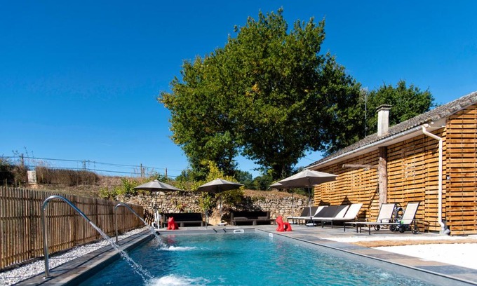 Mareuil en Perigord Bed & Breakfast | Les Deux Abbesses en Vert | La Grande Maison B&B