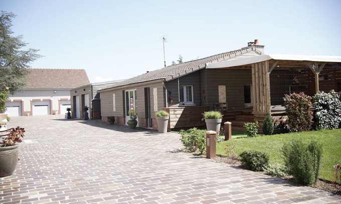 Moneteau House | Les Deux Fontaines House for 2