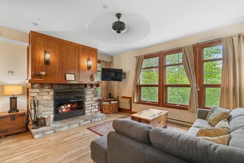 Tremblant-Les-Eaux House | Les Eaux - 2bdrs W Pool & Hot Tub Near Village