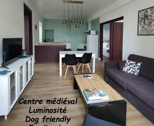 Gourdon Apartment | Les Epingliers - Le Clos Lacam, centre ville, dog friendly