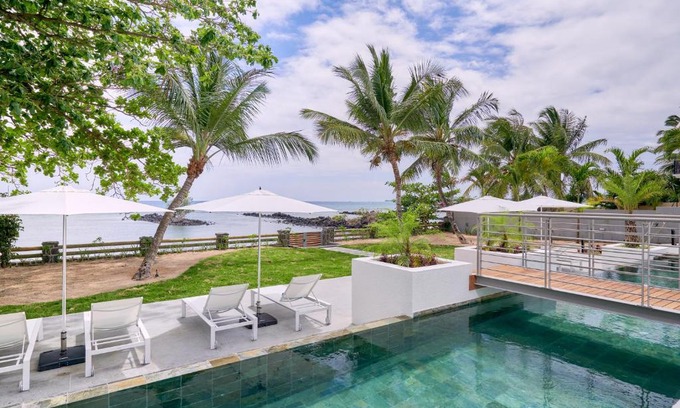 Pointe aux Biches Apartment | Les Estivales Beachfront Suites & Penthouses with LOV