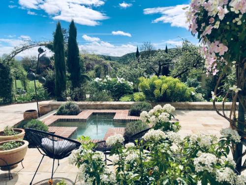 Giverny House | Les Grands Jardins Lodge