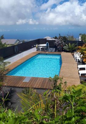 La Plaine des Cafres House | Les GREVILLEAS