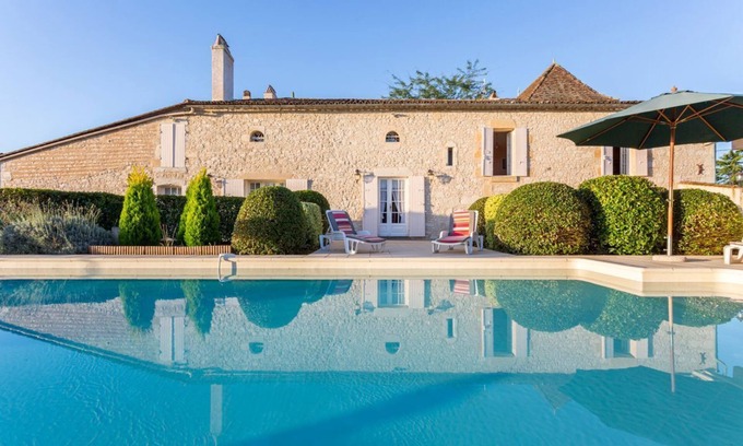 Gardonne Villa | Les Gueybauds - Four Bedroom Villa, Sleeps 8