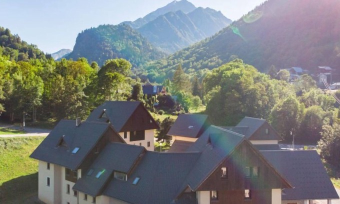 Saint-Colomban-des-Villards Apartment | Les Hameaux de la Perrière by Interhome