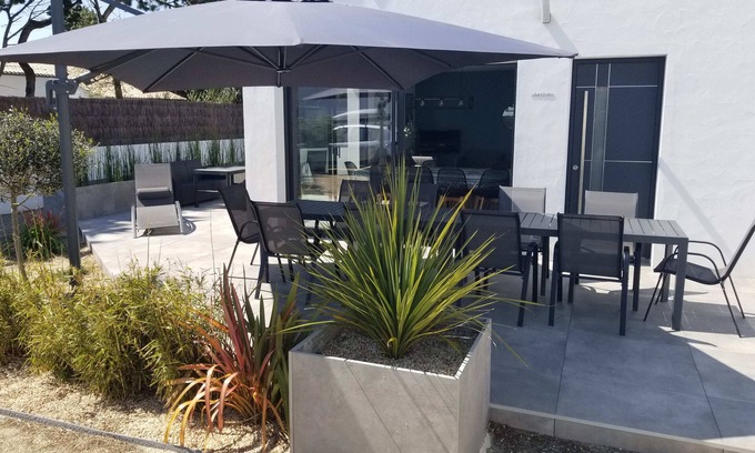 Noirmoutier-en-l'Ile House | Les ilets : beautiful property in 2 gites - 20 people
