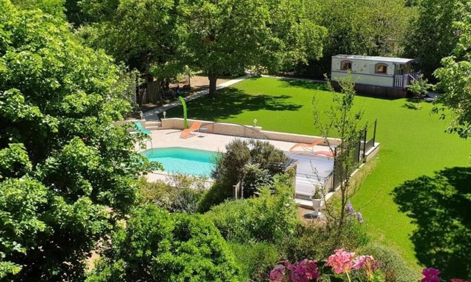 Pouilly-sur-Loire Bed & Breakfast | Les Insolites de la Pouillyzotte