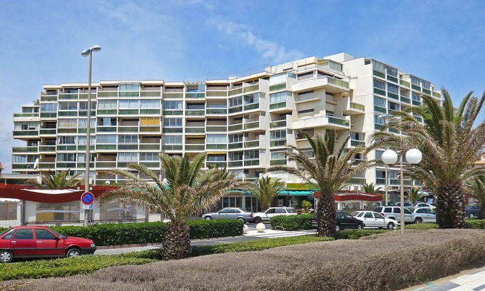 La Cote Radieuse Apartment | Les Jardins de la Plage by Interhome