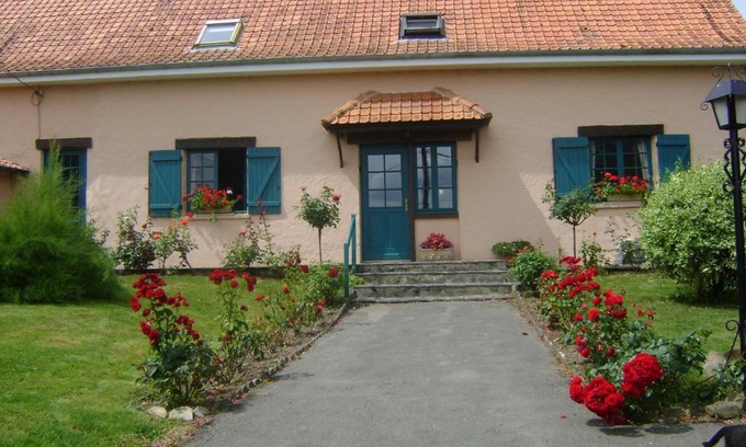 Ponches-Estruval Apartment | Les Kiwis