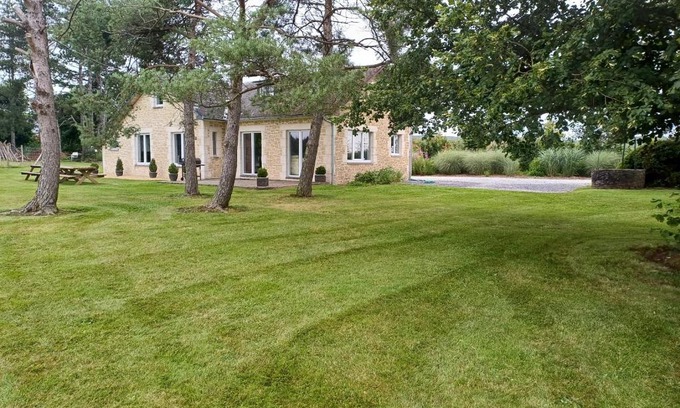 Buissonville House | Les mésanges