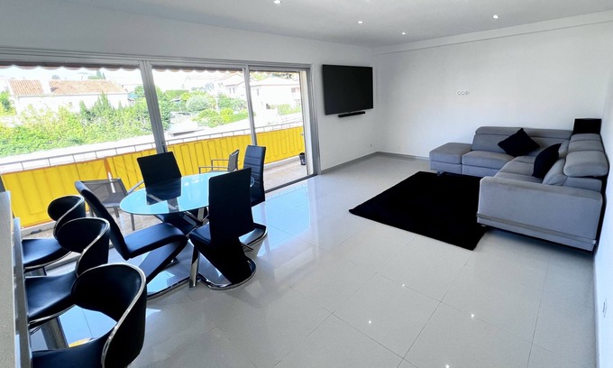 Cros-de-Cagnes Apartment | Les Matins Clairs