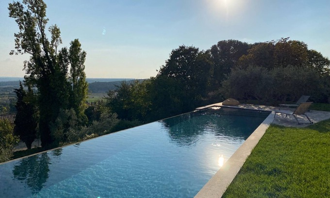 Eguilles House | Les Oliviers (4 travelers)