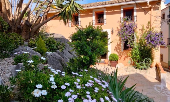 La Vall de Laguar Bed & Breakfast | Les Penyetes Boutique Bed and Breakfast