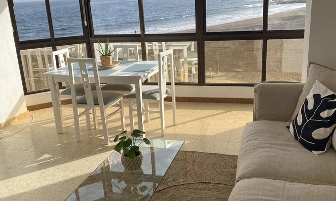 Melenara Apartment | Les Pieds Dans L'eau - Vue sur mer