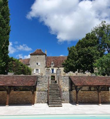 Laval House | Les Pierres Lotoises - gîte les grandes pierres