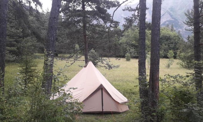 Chateauroux-les-Alpes Hotel | Les Pinées