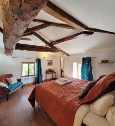 Aze Bed & Breakfast | Les Portails Bleus