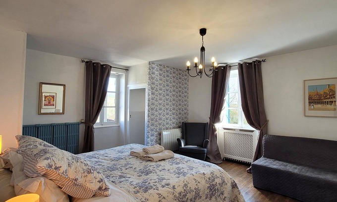 Aze Bed & Breakfast | Les Portails Bleus