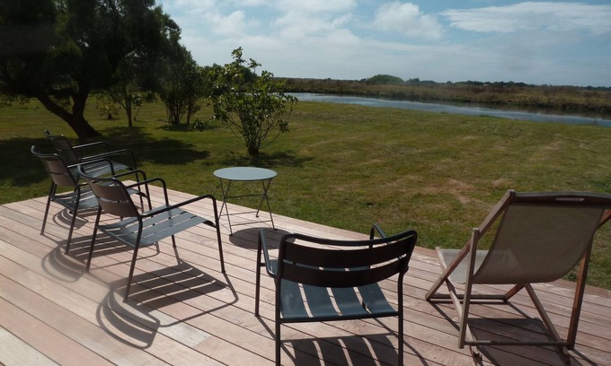Les Portes-en-Re House | Les PORTES: Magnificent view, very quiet house, 150m from the beach, 5' from the Village