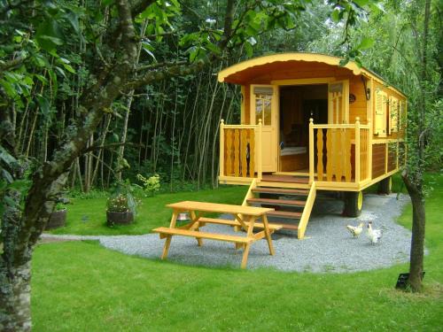 Saint-Sulpice-en-Pareds House | Les Roulottes de Saint-Sulpice