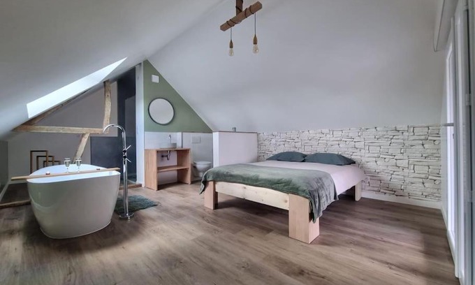 Trepied House | Les terres de Marie - Logement calme et moderne