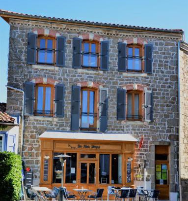Saint-Didier-sur-Rochefort Hotel | Les Trois Temps