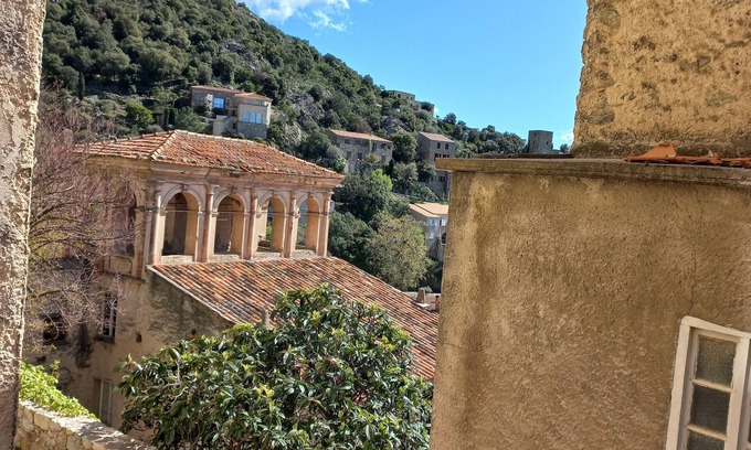 Lama Apartment | Les voûtes de Pascaline, sea and mountain views, Lama (15 min from beach or river)