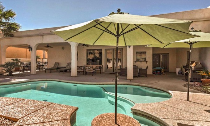 Lake Havasu City House | Less Than 2 Mi to Lake Havasu Spacious Home with Patio!