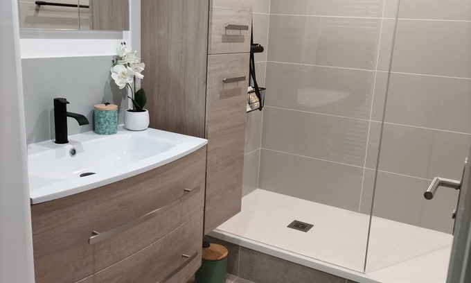 Thorigne-d'Anjou House | Less than 5 minutes from the Lion d'Angers racecourse