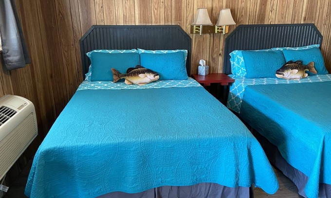 Quitman House | Less than a mile from Lake Fork-UPDATED-Bass Bungalow-RM 7