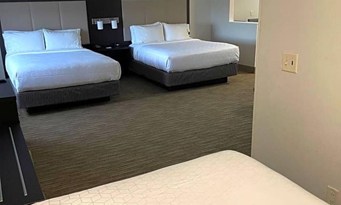 Las Vegas Apartment | Less than a minutes’ drive from Interstate 25, this Las Vegas .