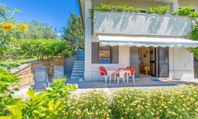 Seca Apartment | Let yourself be pampered in this vacation oasis and discover a unique place of Slovenia.