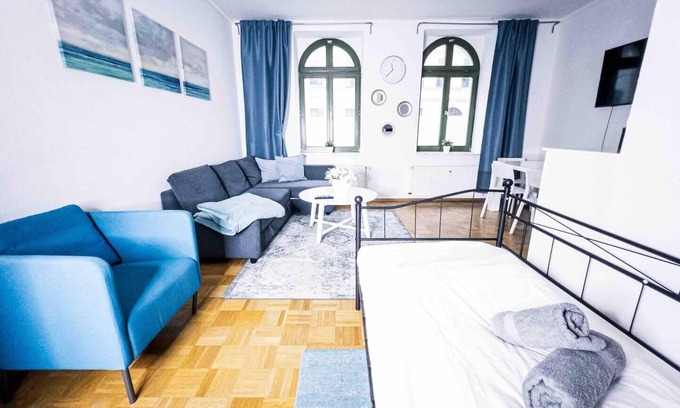 Zentrum-West Apartment | Levax Living - Stadion - Clarapark - 54qm