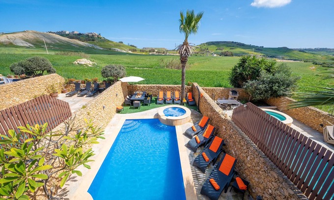 Ghasri Villa | Levecca 2 Holiday Home