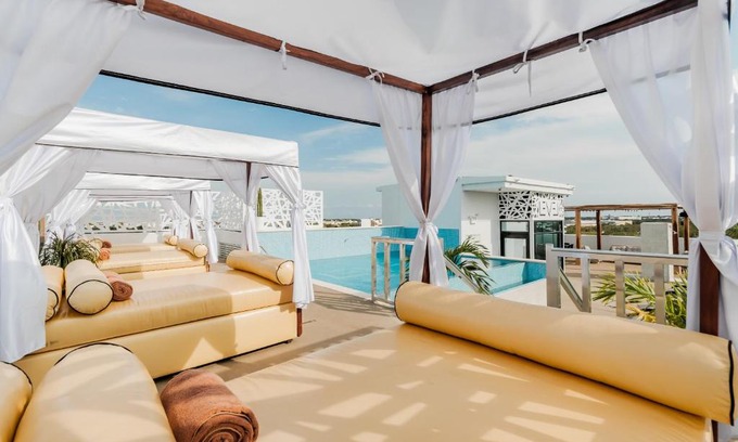 Ejidal Apartment | LEVEL Luxury Condos