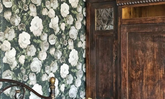 Parpi Apartment | Levon's Dom: Garden Room