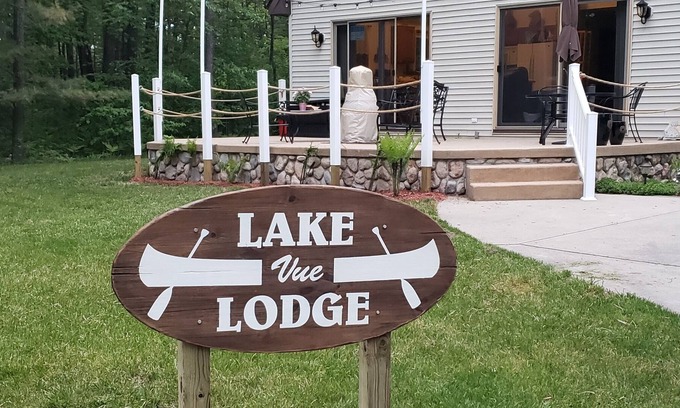 Lewiston House | Lewiston FAMILY FRIENDLY Lodge at East Twin Lake...Spacious & Pristine