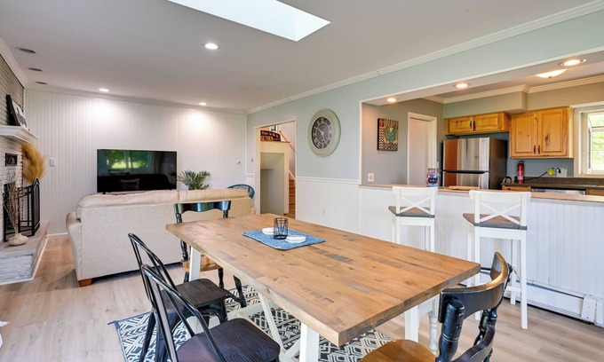 Lexington House | Lexington Home w/Sunroom ~ 1 Mi to Lake Huron!