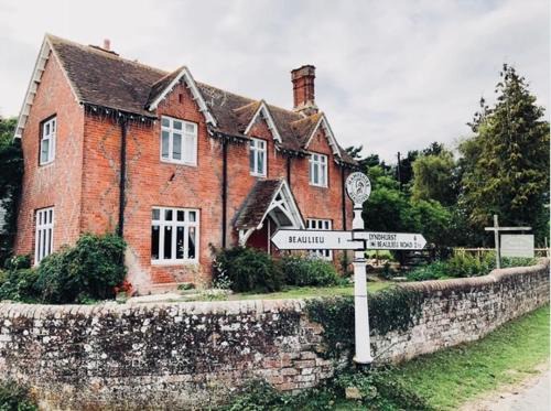 New Forest District Bed & Breakfast | Leygreen Farmhouse B&B