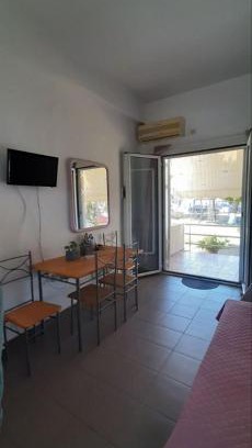 Lefkandi Apartment | Leylandi rooms