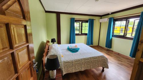 La Digue House | Lianita's Cottage (Selfcatering)