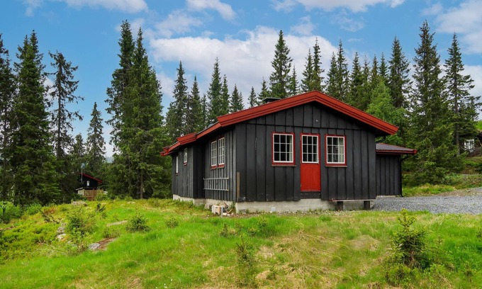 Svingvoll House | Liaråket by Interhome