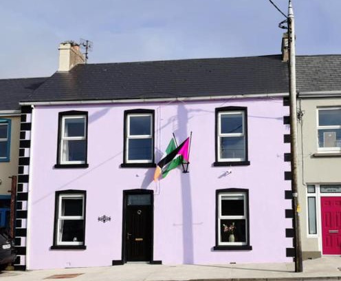 Drumacrin House | Liberty House - Bundoran seaside family & surfers holiday home