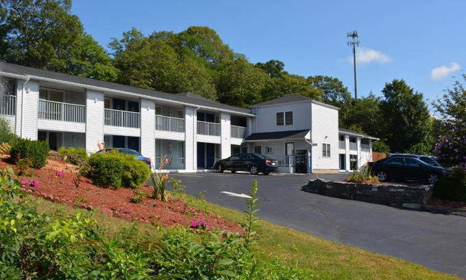 Old Saybrook Hotel | Liberty Inn Old Saybrook