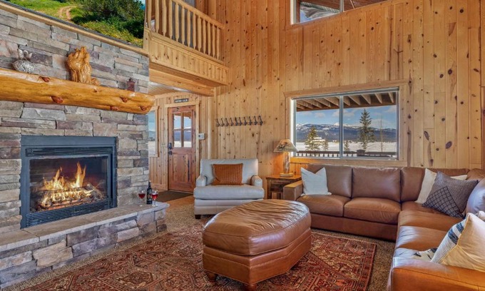 Island Park House | Liberty Lodge by KABINO Hot Tub Air Hockey 3 Living Rooms 7 bedrooms Boat Launch Reservoir ATV Snowmobile Trails WiFi