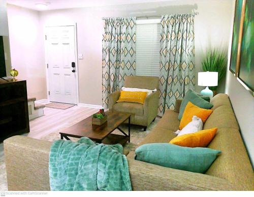 Pine Forest Apartment | Liberty Towne - Fast WiFi, Self Check-in - Perfect for short-term or long-term stays