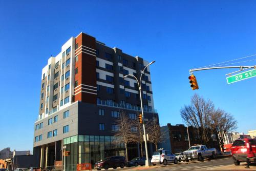Greenwood Hotel | Liberty View Brooklyn Hotel