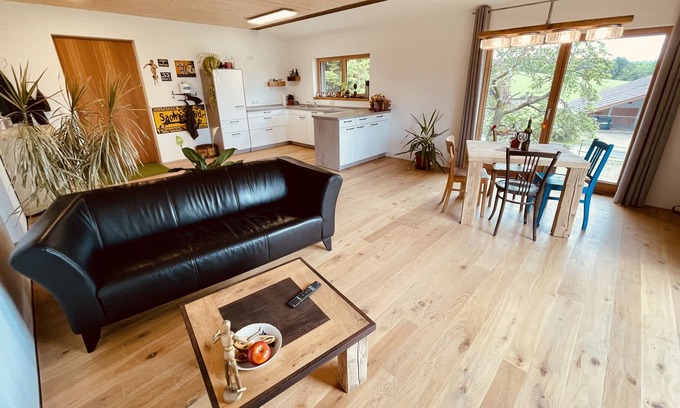 Wildpoldsried Apartment | Lichtdurchflutetes Apartment mit Balkon