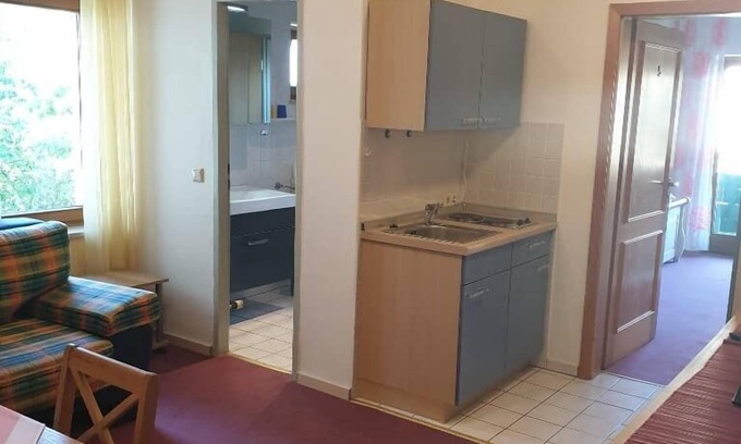 Kirchham Apartment | Liebevolles Appartement mit Balkon im idyllischen Dorf Kirchham